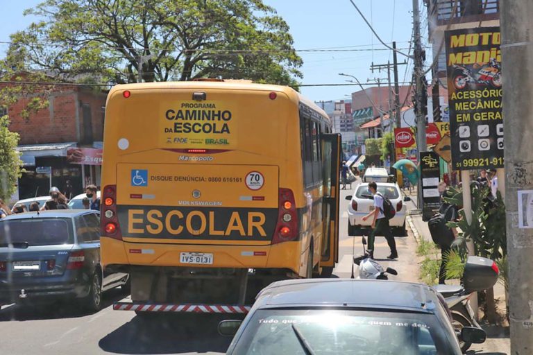 Cerca de 800 alunos de escolas municipais, estaduais e da APAE são beneficiados com o transporte escolar em Sapiranga