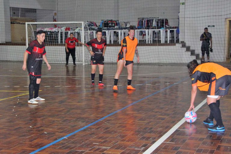 Juventus e Havaianas vão decidir a Copa Tia Mira de Futsal Feminino