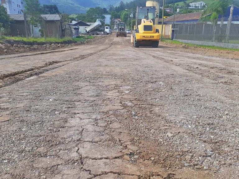 Rua das Tulipas e rua Arnoldo Wirth vão receber pavimentação comunitária em Nova Hartz